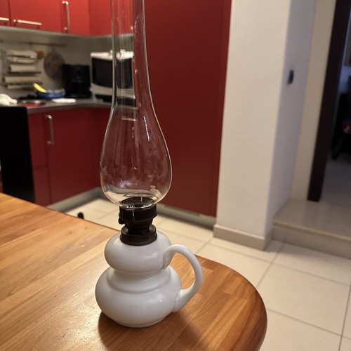 Antica lampada olio vetro e - antica, ad
